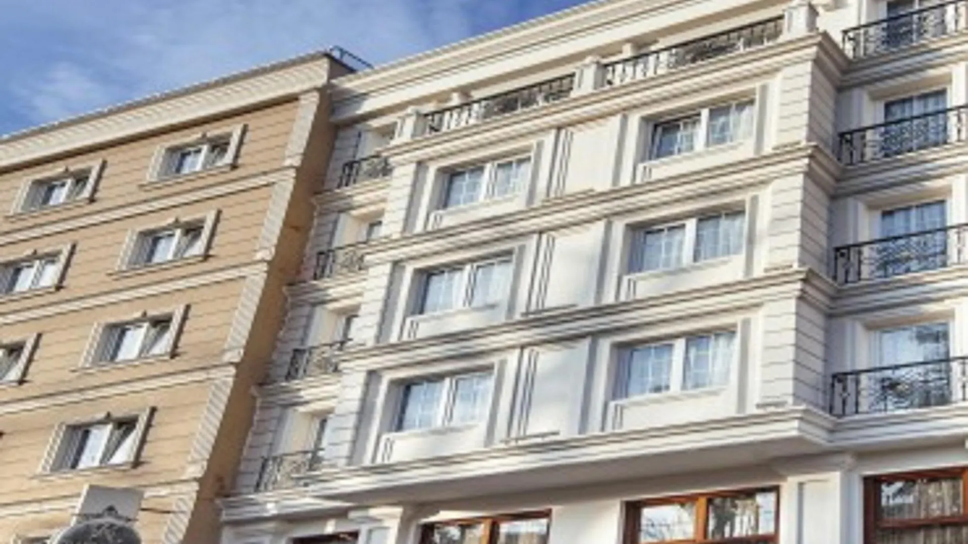 Raymond Blue Hotel Стамбул