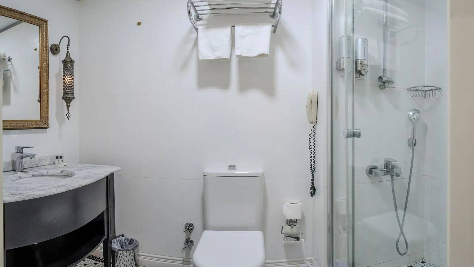 Raymond Blue Hotel Стамбул