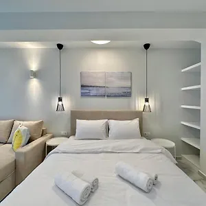 kono-studios-suites.hotelschalkidiki.net/